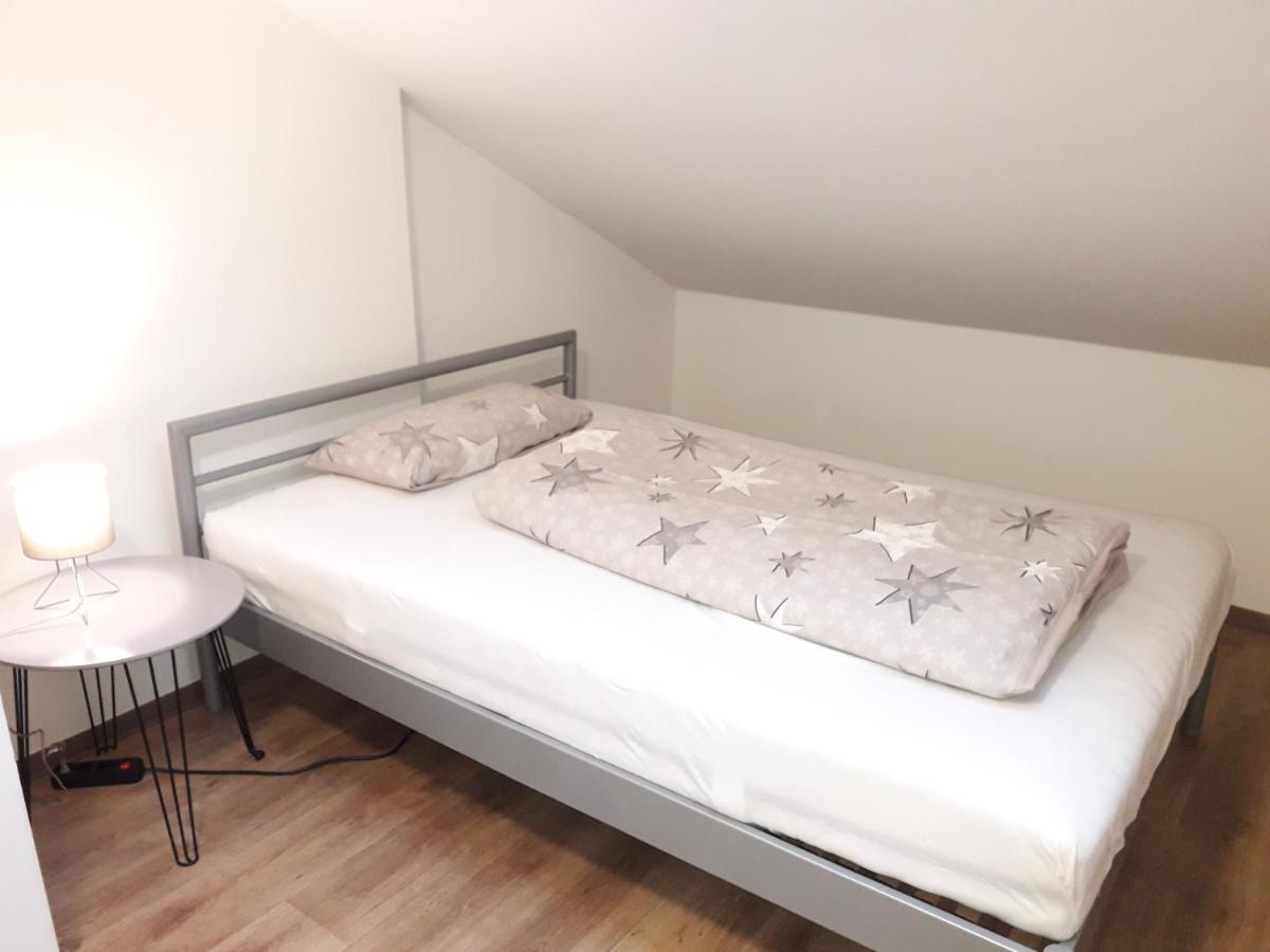 Ferienwohnung In Ruhiger Waldrandlage Bad Wildbad Chambre photo