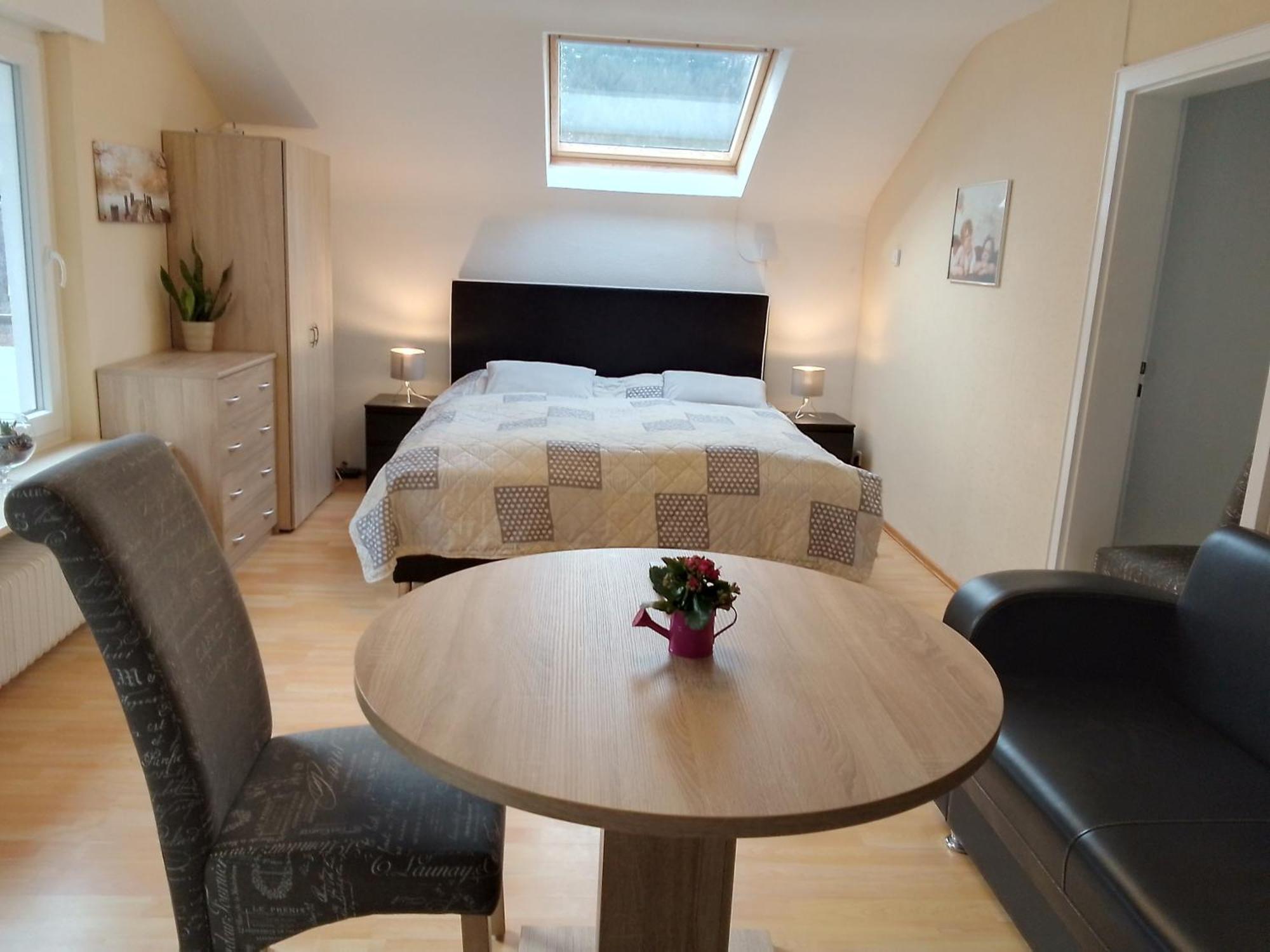 Ferienwohnung In Ruhiger Waldrandlage Bad Wildbad Extérieur photo